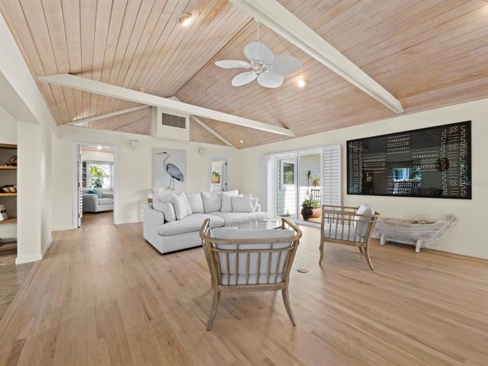 Image No.11-3 Bed Property for sale