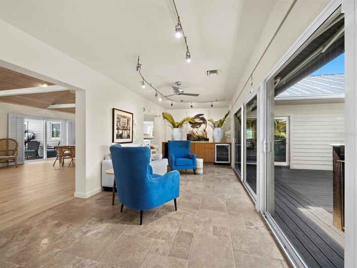 Image No.23-3 Bed Property for sale