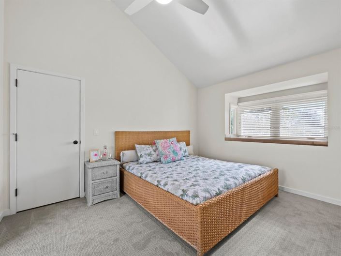 Image No.37-3 Bed Property for sale