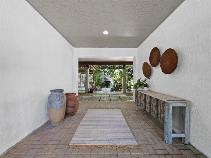 Image No.43-3 Bed Property for sale