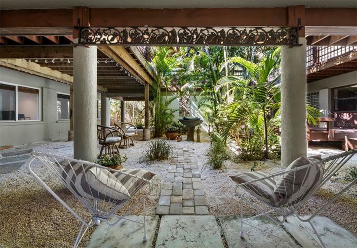 Image No.44-3 Bed Property for sale