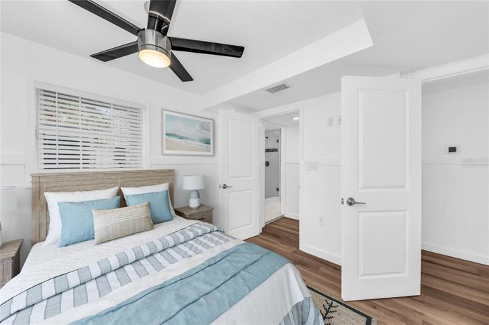 Image No.16-8 Bed Property for sale