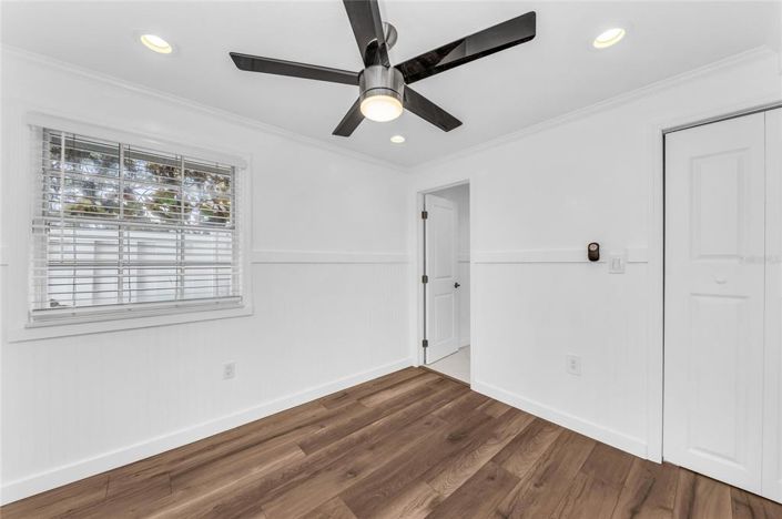 Image No.24-8 Bed Property for sale