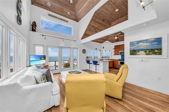 Image No.31-8 Bed Property for sale