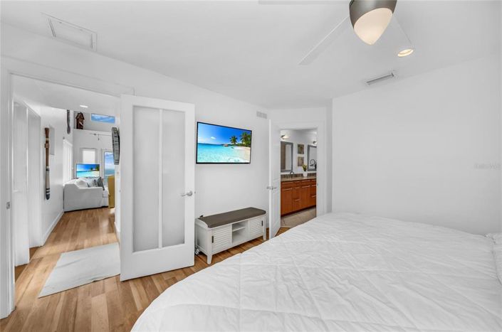 Image No.42-8 Bed Property for sale