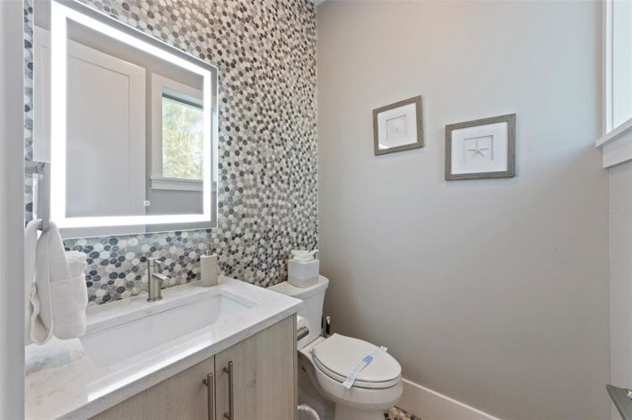 Image No.20-4 Bed Property for sale