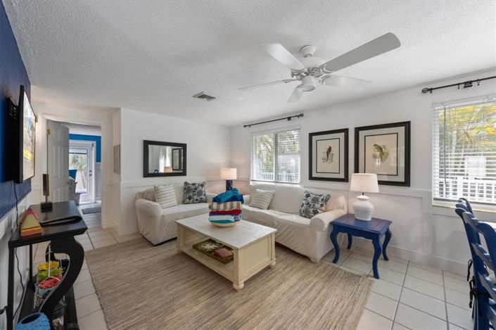 Image No.9-3 Bed Property for sale