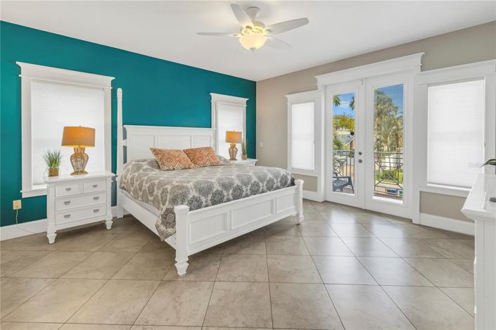 Image No.15-8 Bed Property for sale