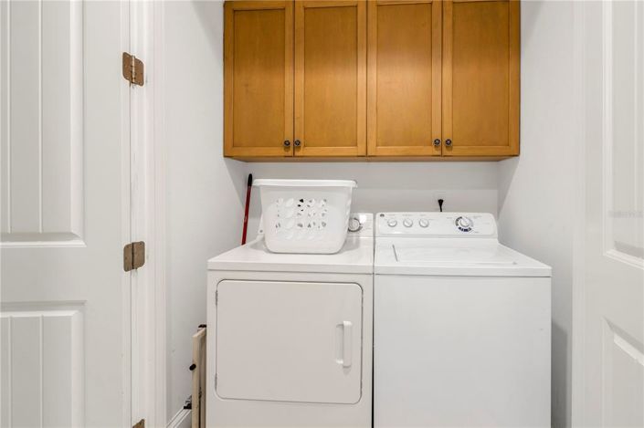 Image No.20-8 Bed Property for sale