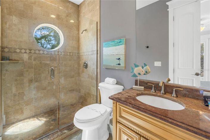 Image No.34-8 Bed Property for sale