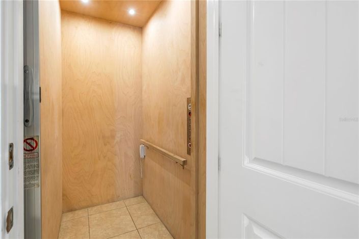 Image No.36-8 Bed Property for sale