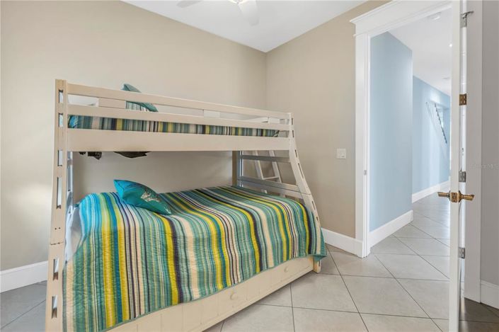 Image No.39-8 Bed Property for sale