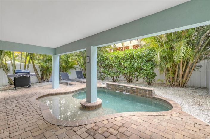 Image No.46-8 Bed Property for sale