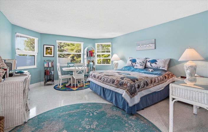 Image No.26-2 Bed Property for sale