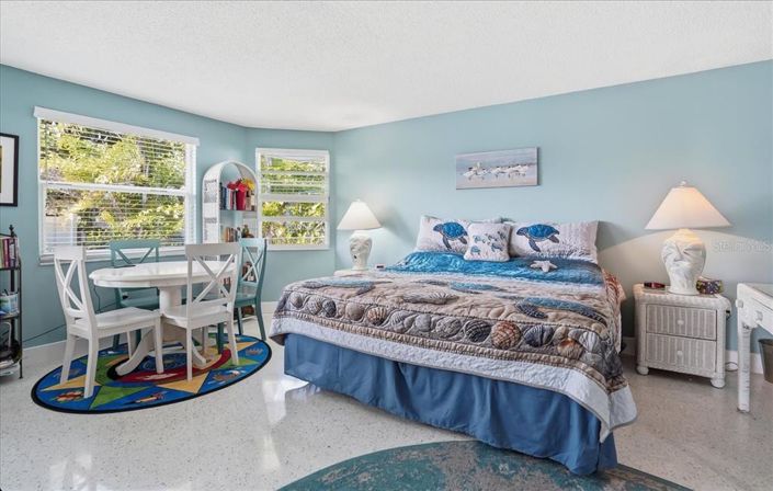 Image No.27-2 Bed Property for sale