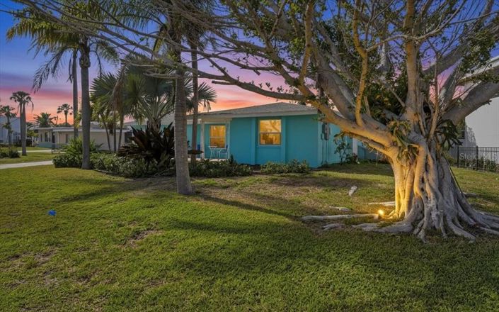 Image No.3-2 Bed Property for sale