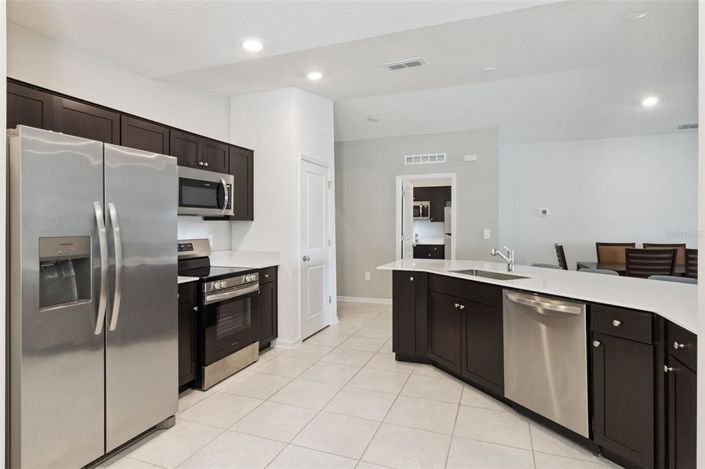 Image No.15-4 Bed Property for sale