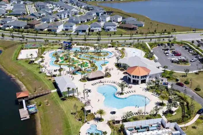 Image No.17-5 Bed Townhouse for sale