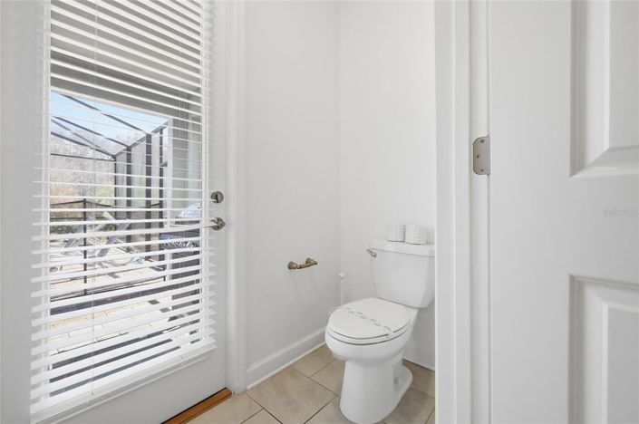 Image No.27-8 Bed Property for sale