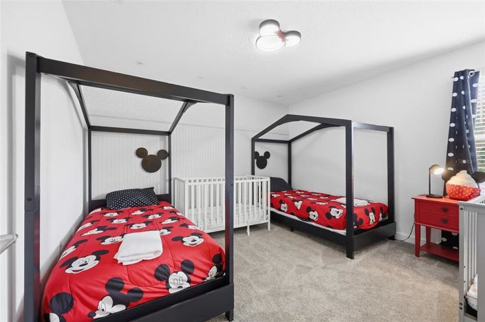 Image No.36-8 Bed Property for sale