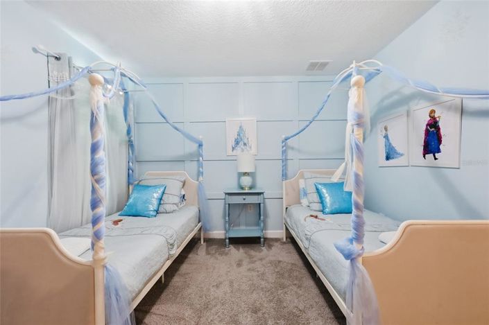 Image No.42-8 Bed Property for sale