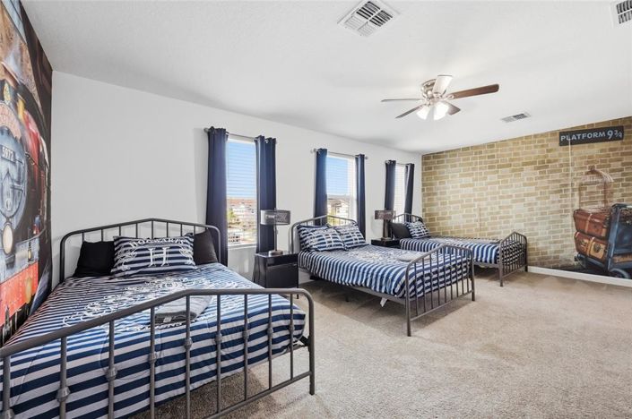 Image No.47-8 Bed Property for sale