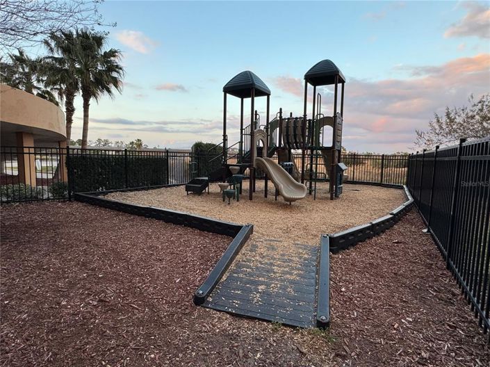 Image No.32-3 Bed Property for sale