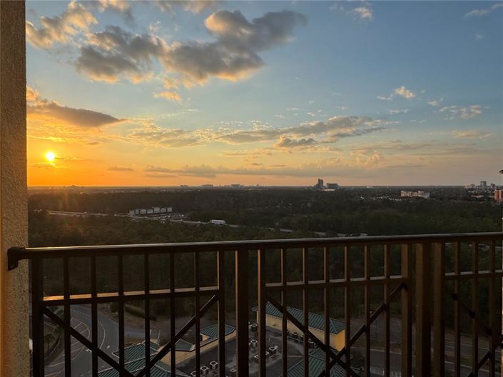 Image No.40-3 Bed Property for sale