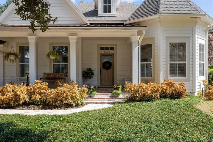 Image No.2-5 Bed Property for sale