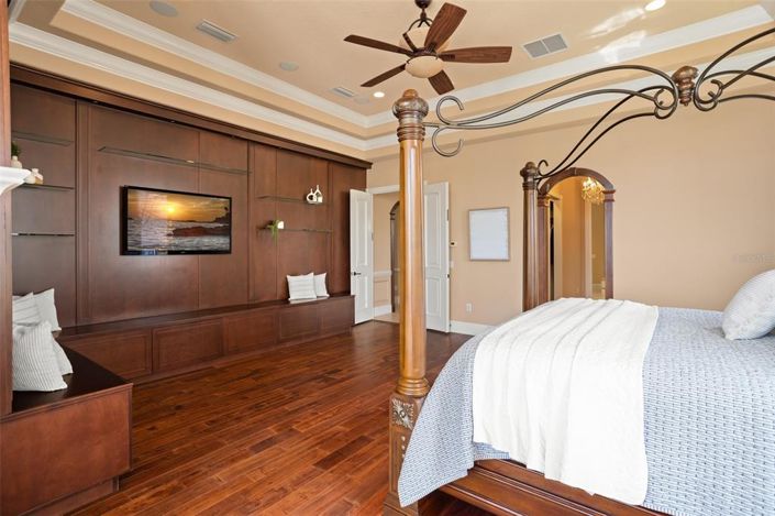 Image No.55-7 Bed Property for sale