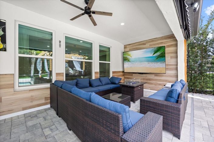 Image No.18-5 Bed Property for sale