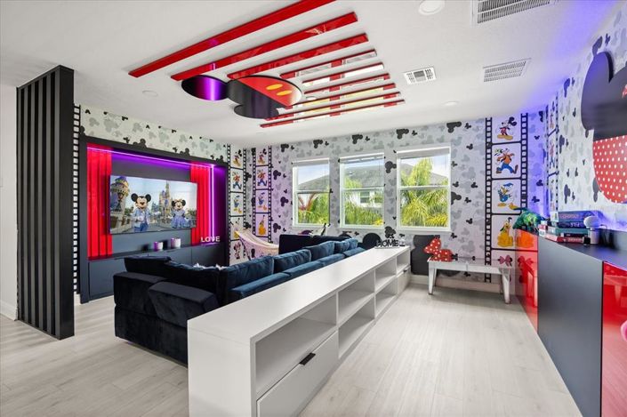 Image No.23-5 Bed Property for sale