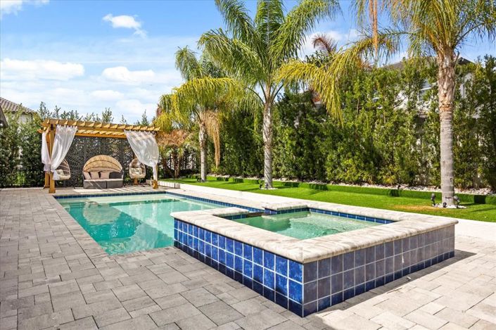 Image No.4-5 Bed Property for sale