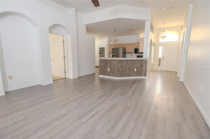 Image No.6-4 Bed Property for sale