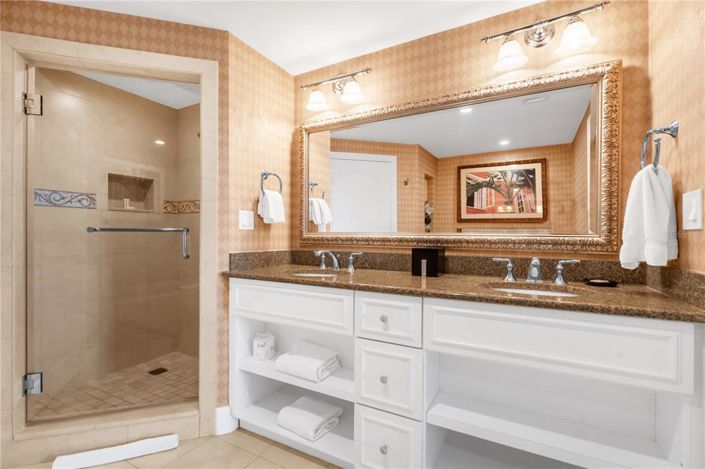 Image No.24-2 Bed Property for sale