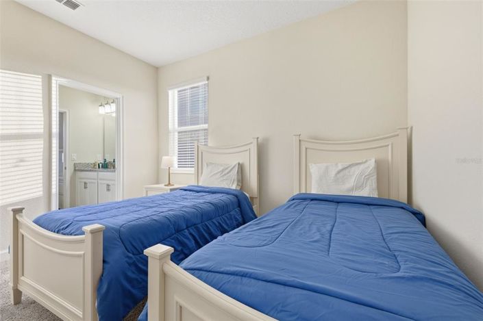 Image No.22-4 Bed Property for sale