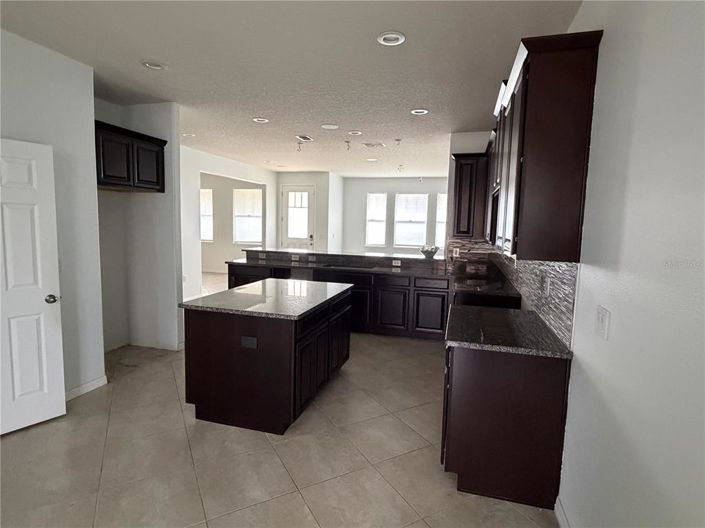 Image No.9-Propriété de 4 chambres à vendre à Kissimmee