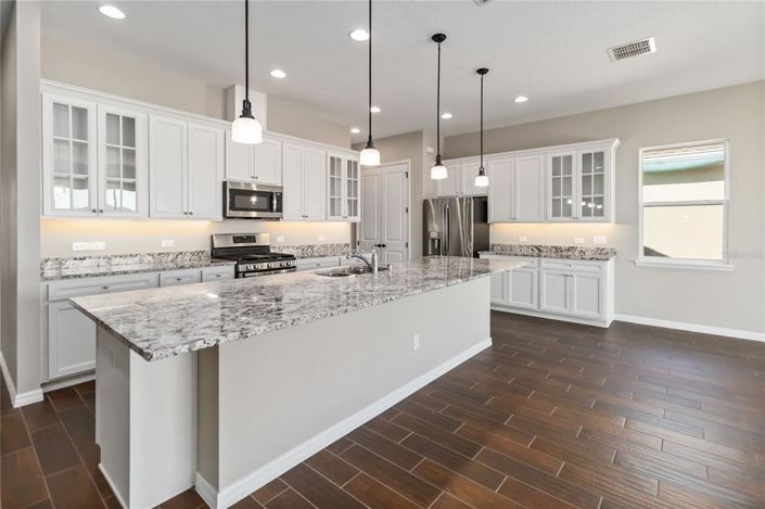 Image No.11-3 Bed Property for sale