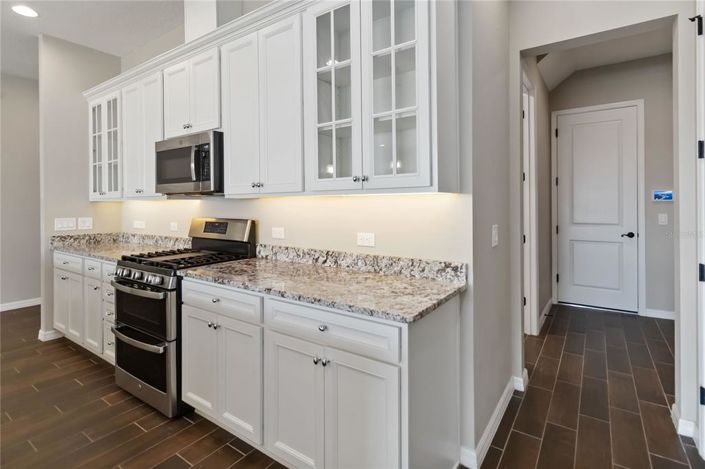 Image No.13-3 Bed Property for sale