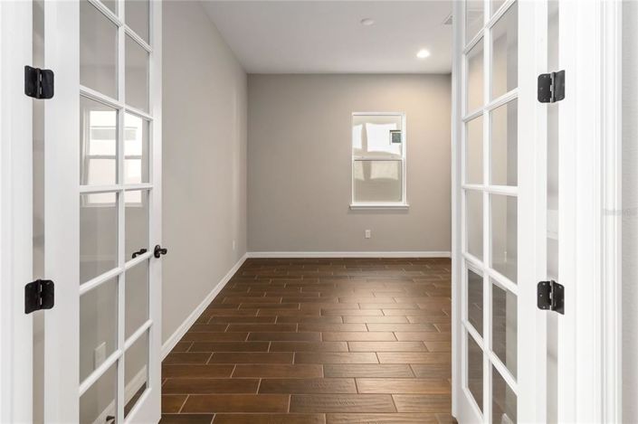 Image No.17-3 Bed Property for sale