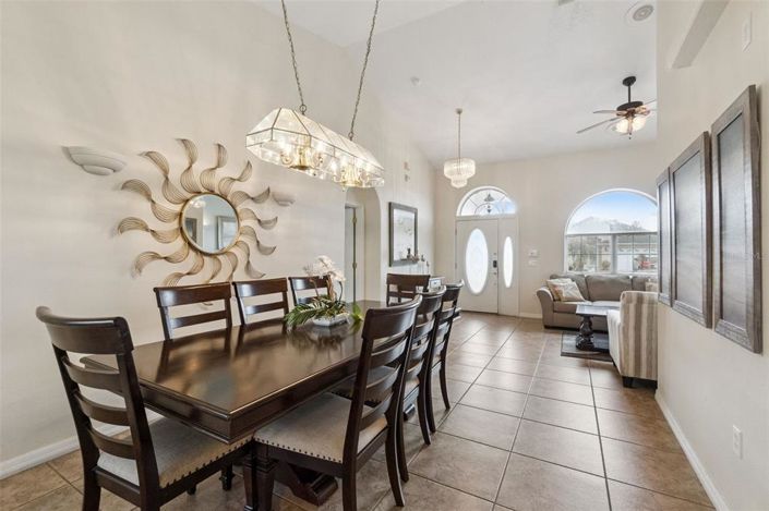 Image No.5-Propriété de 5 chambres à vendre à Kissimmee