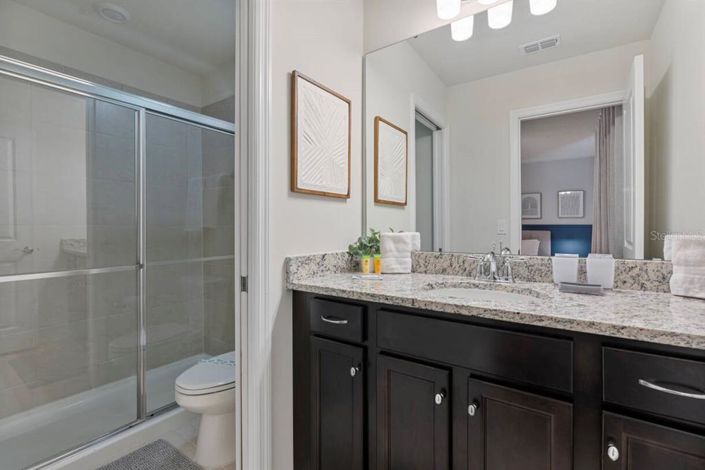 Image No.32-10 Bed Property for sale