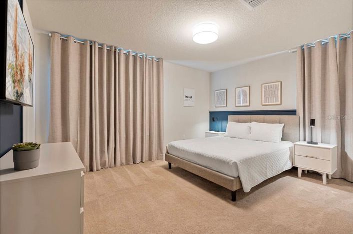 Image No.33-10 Bed Property for sale