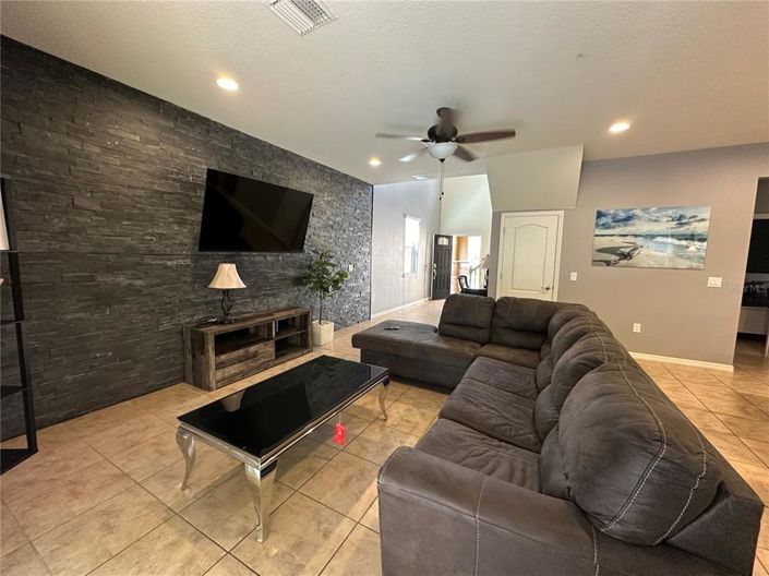 Image No.3-Propriété de 5 chambres à vendre à Kissimmee