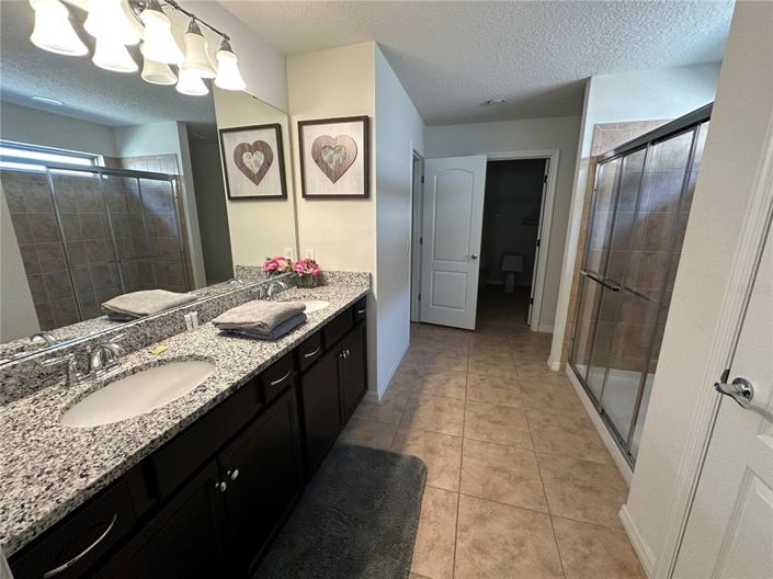 Image No.9-Propriété de 5 chambres à vendre à Kissimmee