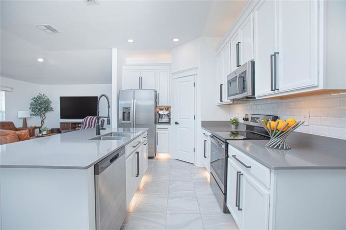 Image No.21-3 Bed Property for sale