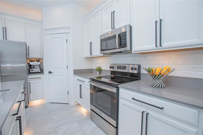 Image No.22-3 Bed Property for sale