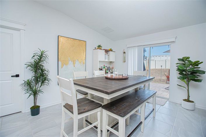 Image No.8-3 Bed Property for sale