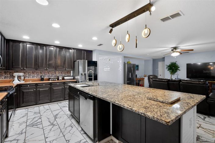 Image No.5-Propriété de 5 chambres à vendre à Kissimmee