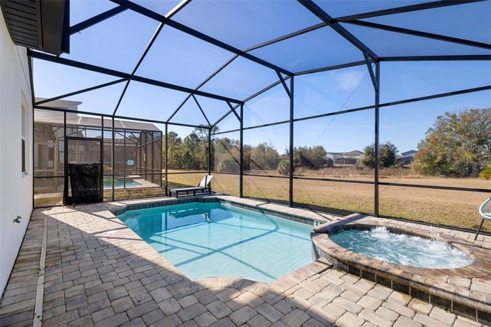 Image No.3-7 Bed Property for sale